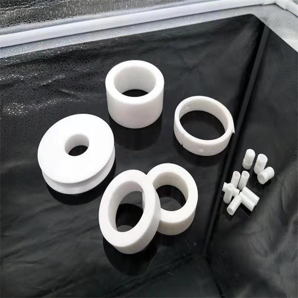 我們應該如何選擇氧化鋯陶瓷生產(chǎn)廠家？